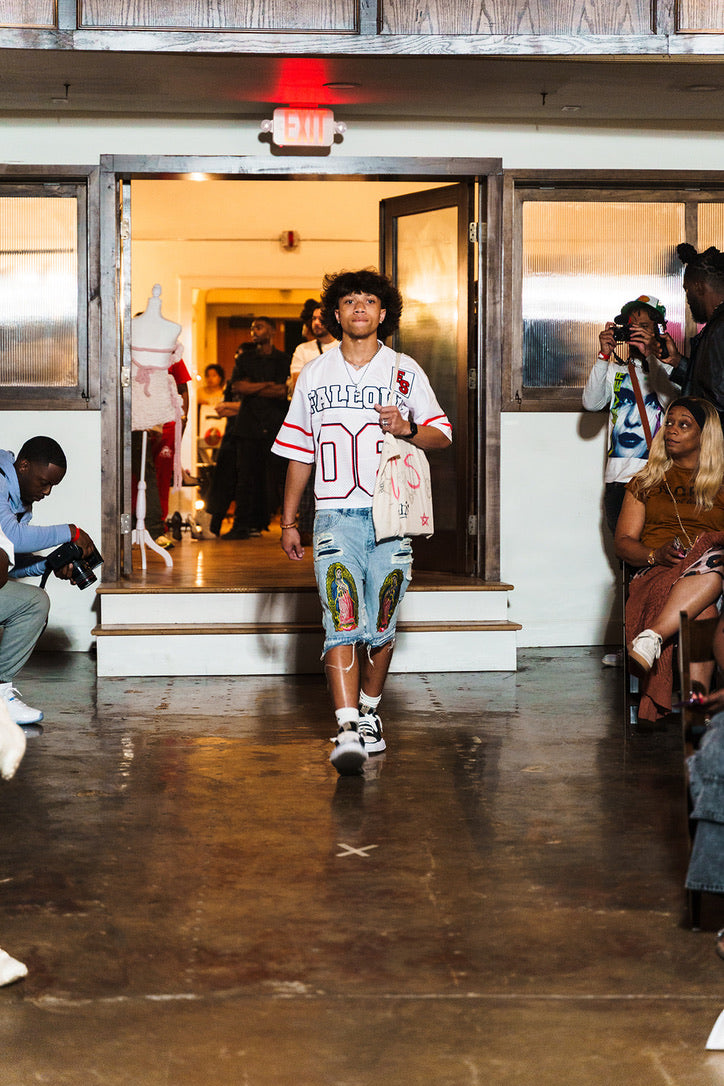 FALLOUT VARSITY JERSEY "WHITE"