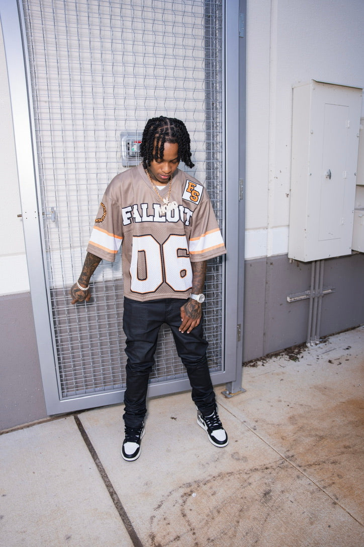 FALLOUT VARSITY JERSEY "BROWN"